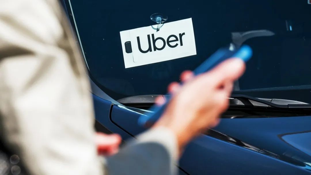 Uber提高加州司机的最低年龄，必须25岁以上才能载客