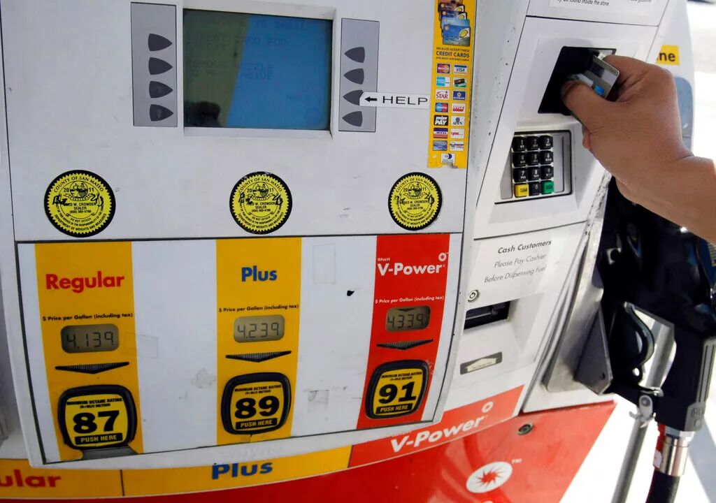 5年来最便宜的圣诞节！美国油价重回2020水平 这州低至$2.3