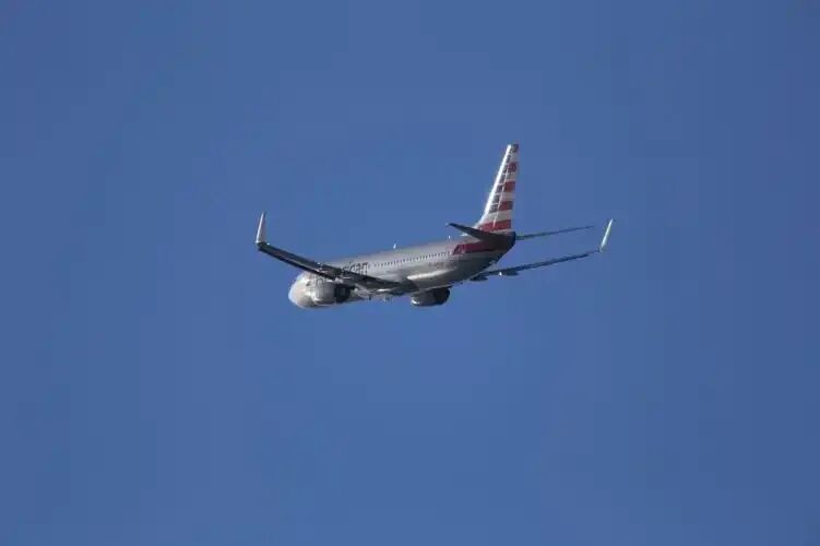 american airlines b738